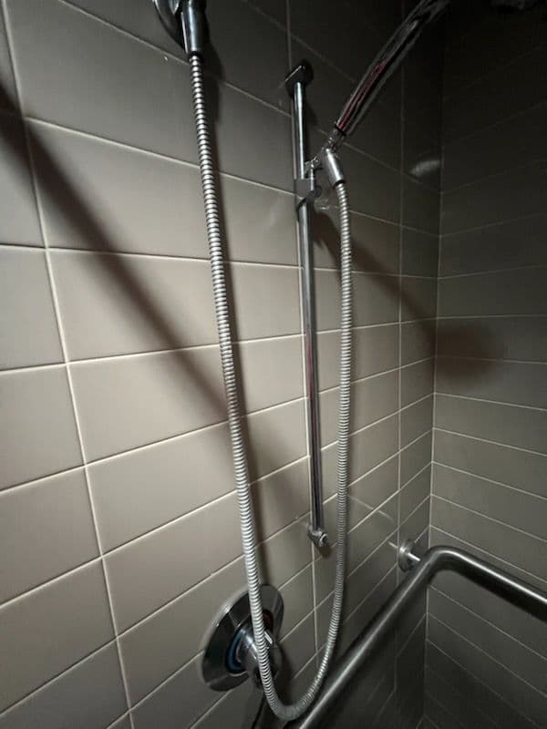 Gallery photos for Keep Your Space Sparkling With Expert Cleaning: Image #2